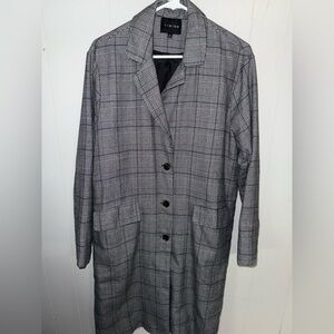 Timing Black and White Houndstooth Coat